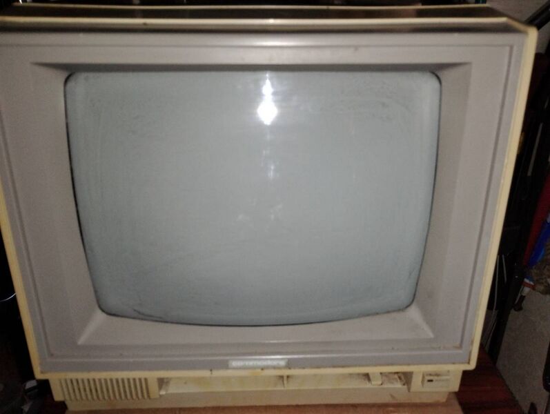 File:Commodore 1802 front.jpg