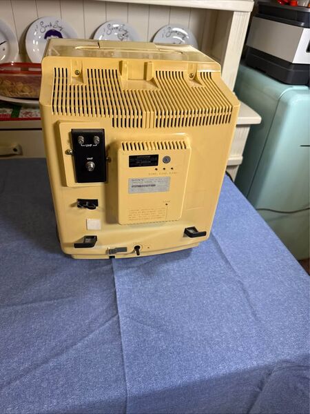 File:Sony KV-1206 side.jpg