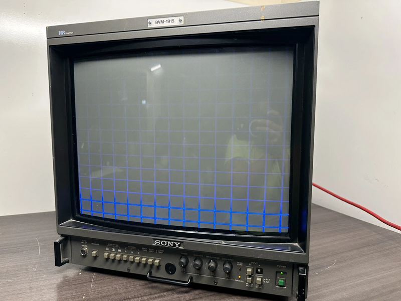 File:Sony BMV-1915 - 1.webp