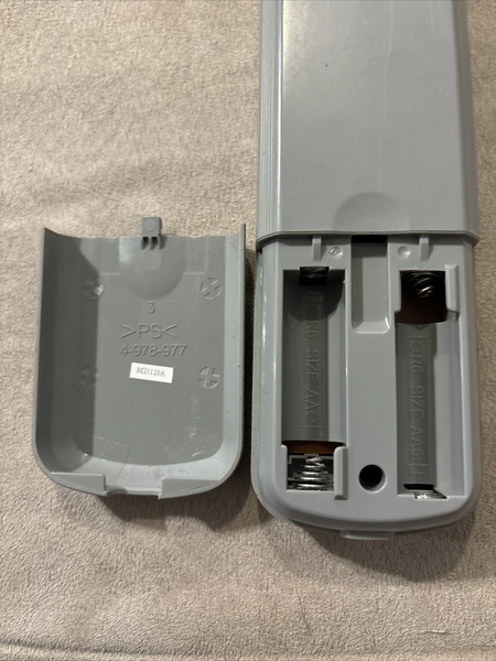 File:RM-Y180 3.webp