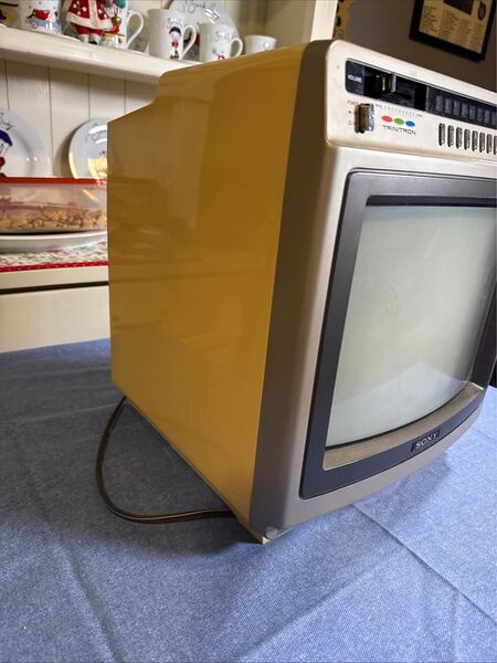 File:Sony KV-1206 angle right.jpg