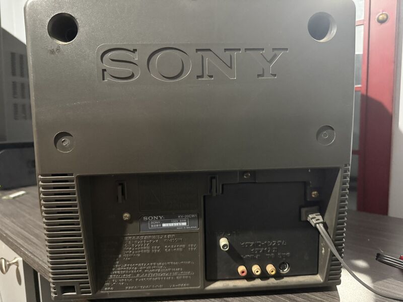 File:Sony KV-20CW1 08.jpg