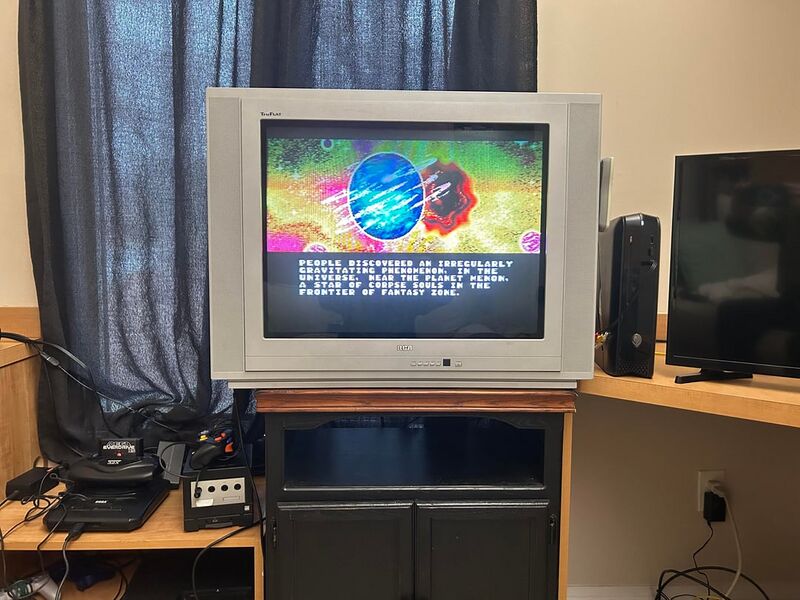 File:RCA 27F520T display.jpg