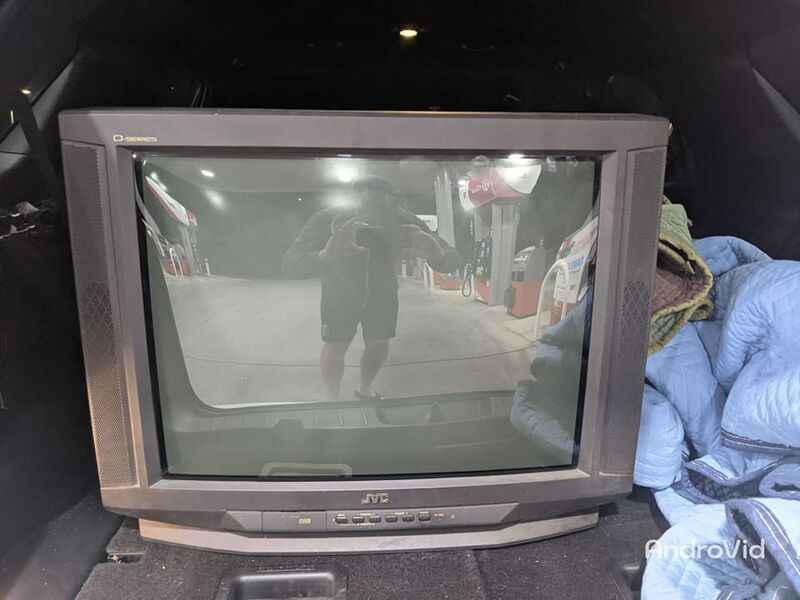 File:JVC AV-27D201 front.jpg