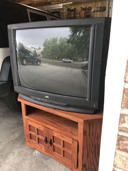 File:JVC AV-36D501 front.jpg
