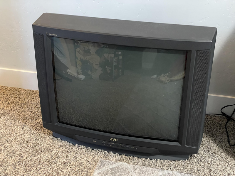 File:JVC AV-27D500 front.png