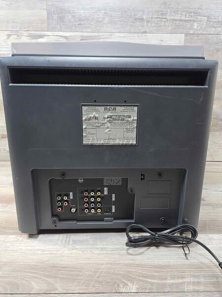 File:RCA 24F650T rear.jpg