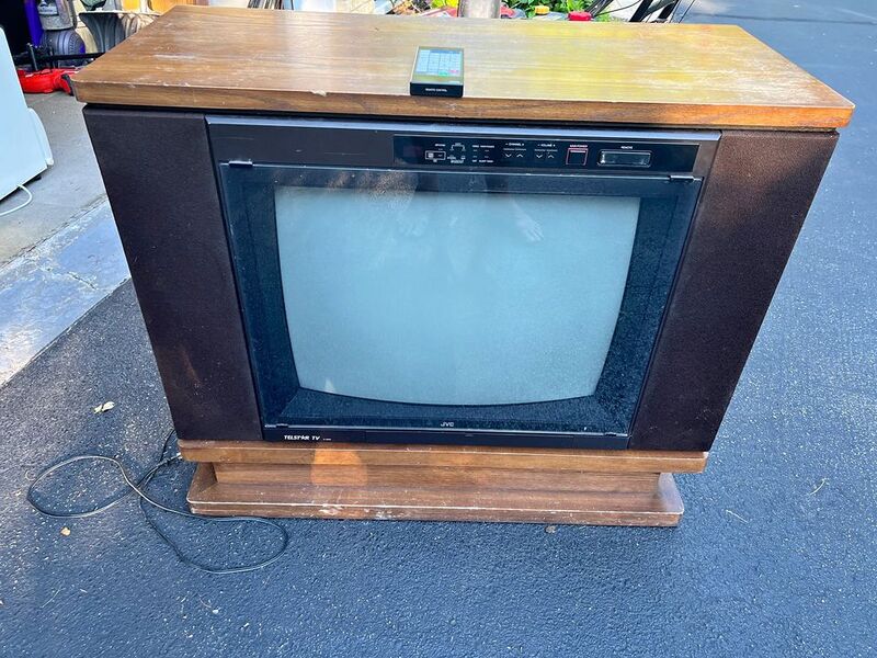File:JVC C-2685 front.jpg